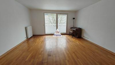 Appartement F5 Au 1er Etage 4 Chambres 2 Parkings