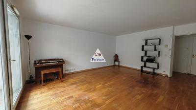 Appartement F5 Au 1er Etage 4 Chambres 2 Parkings