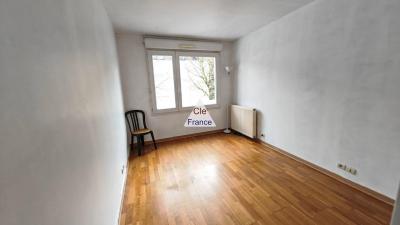 Appartement F5 Au 1er Etage 4 Chambres 2 Parkings
