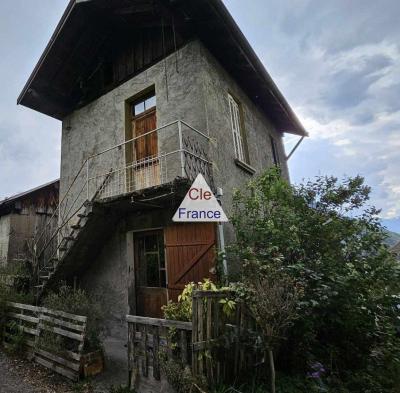 Tours-en-savoie (73790) : Maison T3 + Grange