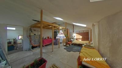 Maison Saine, Pleine De Charme Et De Potentiel
