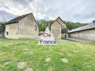 Detached Country House with Outbuilding