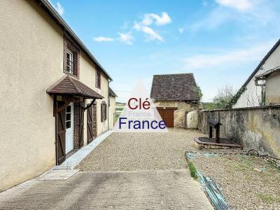 Detached Country House with Outbuilding