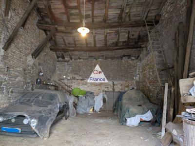 Large Garage to Develop