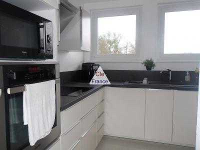 A Vendre - Charmant Appartement 3 Pieces Avec Balcon A