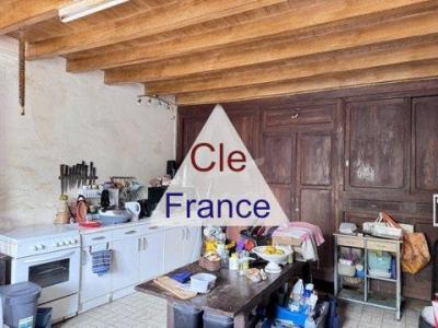 Champniers, Propriete Avec Beau Potentiel Sur 1ha