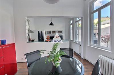 Maison Bourgeoise De 181 Ma