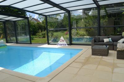 Manor House with Pool in Parkland Gardens
