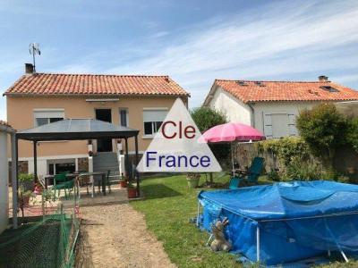 Detached House with Garden by the Coast