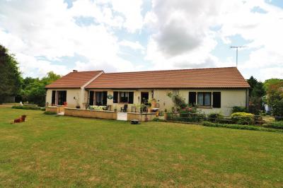 Detached House with Large Parkland Garden