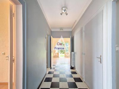 Appartement 3 Pieces Avec Jardin, Garage Et Fort Potentiel A