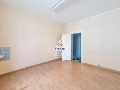 Appartement 3 Pieces Avec Jardin, Garage Et Fort Potentiel A