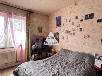 Country House with Outbuilding and Equestrian Facilities