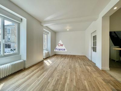 Beautiful Town House with Courtyard Garden