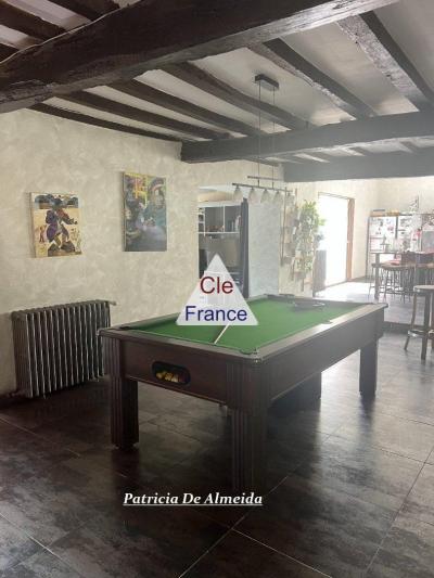 A Vendre Longere De Charme De 241 M2 Avec Piscine, Spa