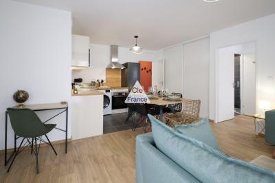 Apartment in Heart of Town