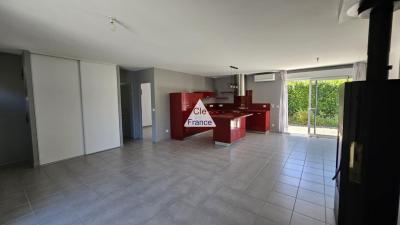 Maison T6 De 2012 De Plain-pied A