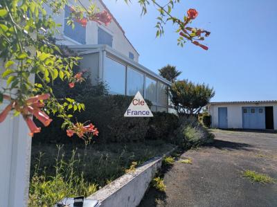Jolie Maison Avec Jardin Et Garage A