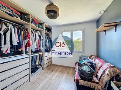 Detached Country House with Outbuilding