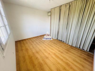 Jolie Maison Renovee A