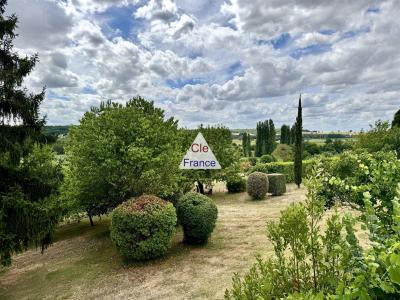 Ensemble Immobilier De Caractere Avec Vue Panoramique A