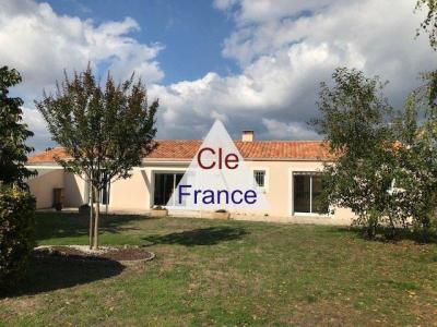 Contemporary Detached House Close to the Coast