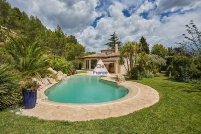 Le Montaiguet - Maison - 240 M2 - Parc 10 000 M2 - Piscine - Pool House - 1 499 000a