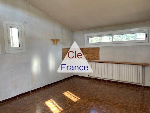 Villa 105 Ma