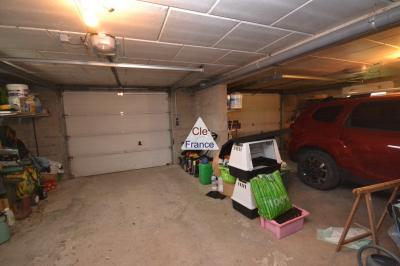 Detached House with Landscaped Garden