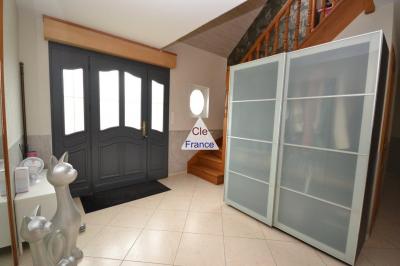 Detached House with Landscaped Garden