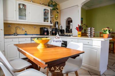 Puimoisson - Maison De Ville - Renovee - T8 - Deux Appartements - 168 Ma