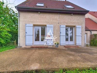 Maison Familiale 5 Pieces Avec Jardin Et Terrasse A