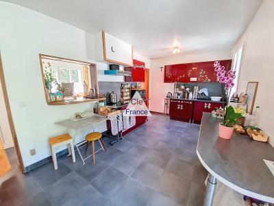 Maison De Plain-pied Avec Dependance Et Grand Terrain Constructible