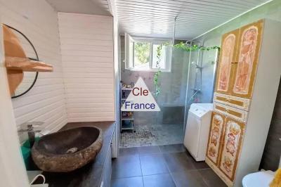 Maison De Plain-pied Avec Dependance Et Grand Terrain Constructible