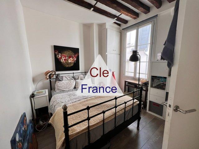 Marais : Charmant Deux Pieces En Duplex