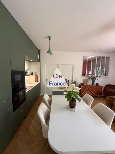 Apartment with Large Terrace, Balcony