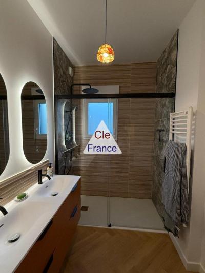 Apartment with Large Terrace, Balcony