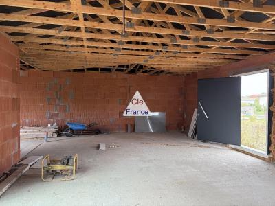 Sigogne. Beaux Volumes Et Construction De Qualite Pour Ce Plain-pied Hors D\'eau Hors D\'air De 180