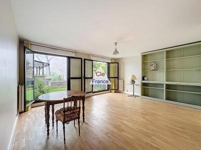 Paris Apartment with Garden in 18th Arrondissement