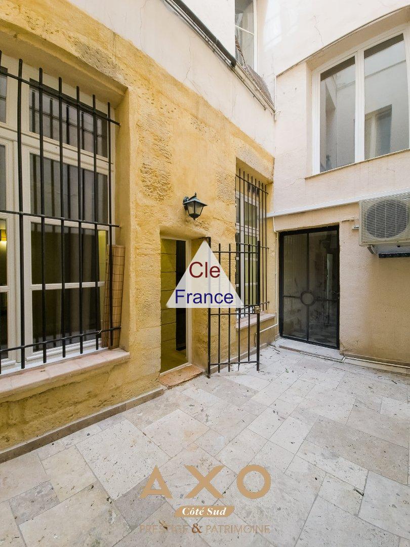 Aix-en-provence - Centre-ville Historique - Appartement Bourgeois - T3 - 2 Acces - Ideal Professions