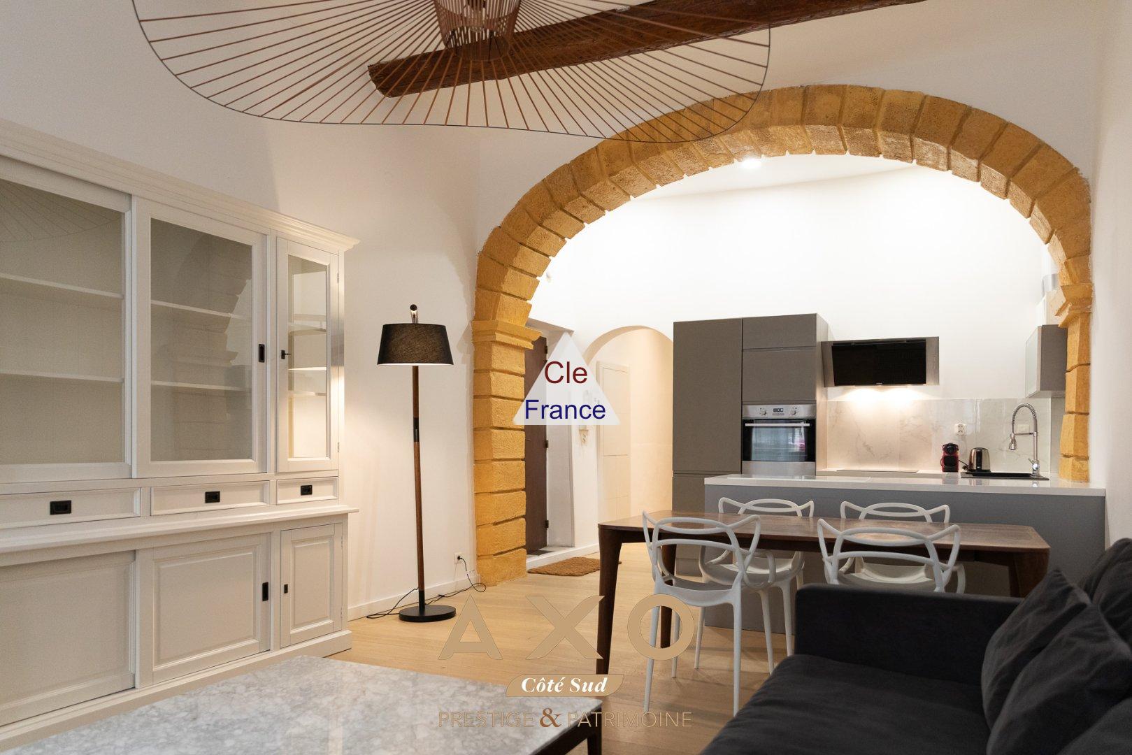 Aix-en-provence - Centre-ville Historique - Appartement Bourgeois - T3 - 2 Acces - Ideal Professions