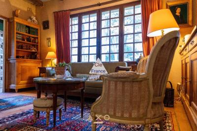 Aix En Provence - Le Montaiguet - Maison De Charme A Renover - 133 M2 - T5 - Terrain 1 380 M2 - Pis