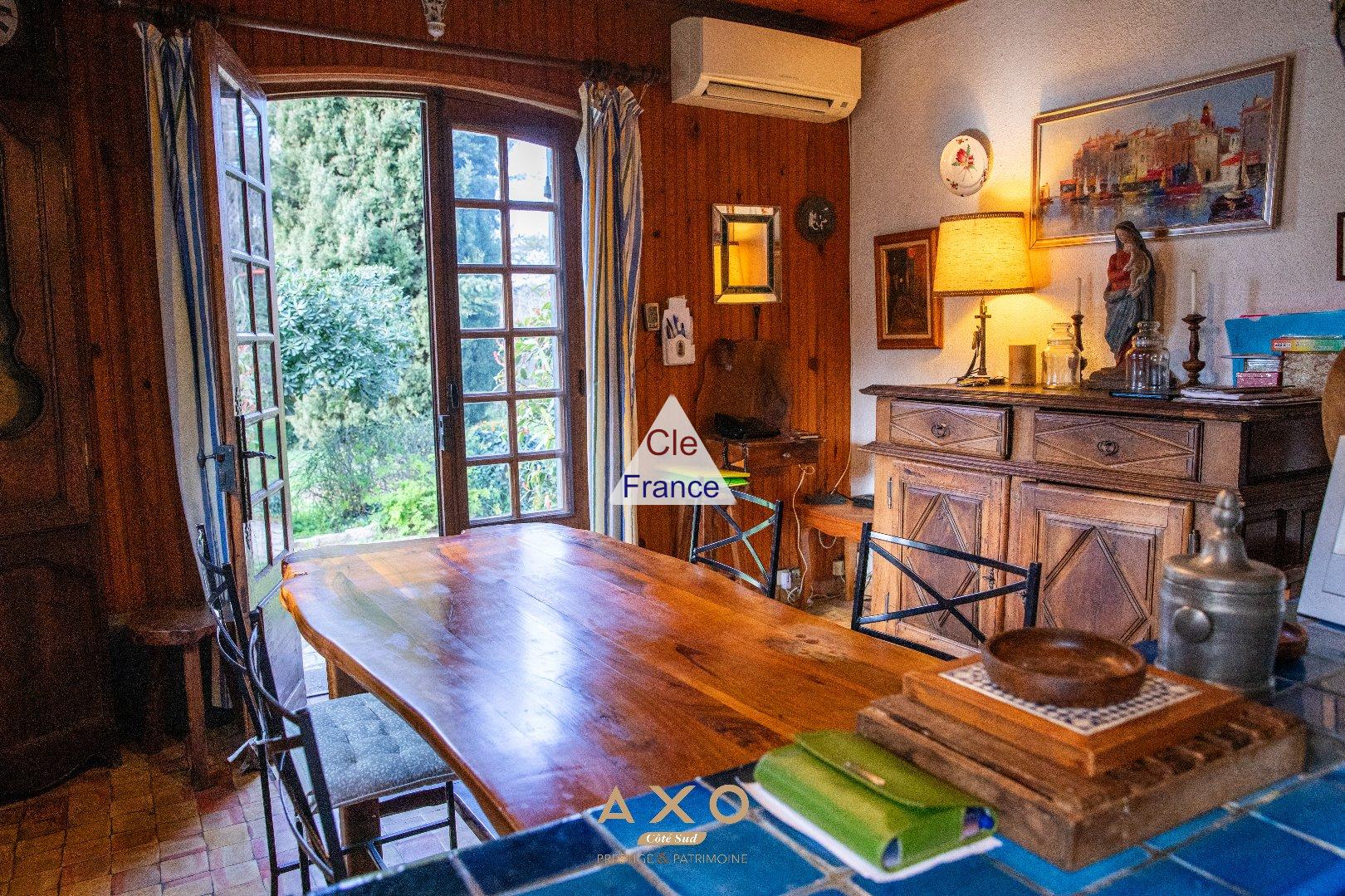 Aix En Provence - Le Montaiguet - Maison De Charme A Renover - 133 M2 - T5 - Terrain 1 380 M2 - Pis