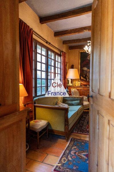 Aix En Provence - Le Montaiguet - Maison De Charme A Renover - 133 M2 - T5 - Terrain 1 380 M2 - Pis