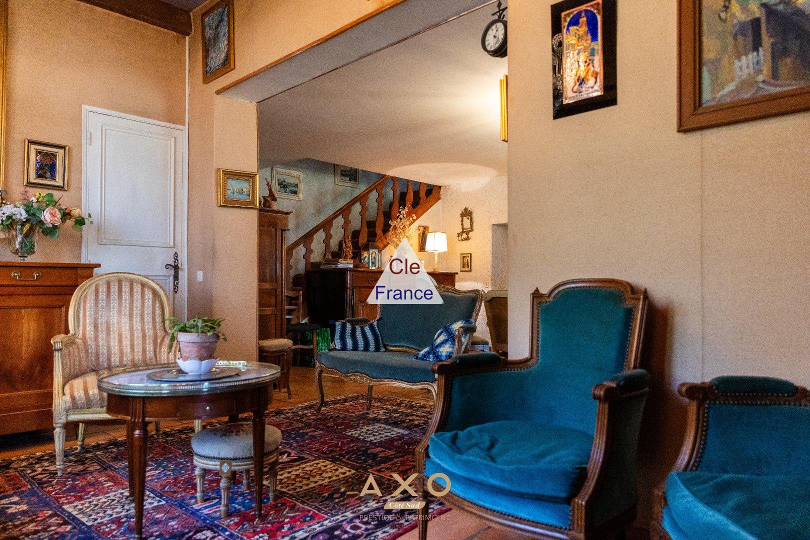 Aix En Provence - Le Montaiguet - Maison De Charme A Renover - 133 M2 - T5 - Terrain 1 380 M2 - Pis