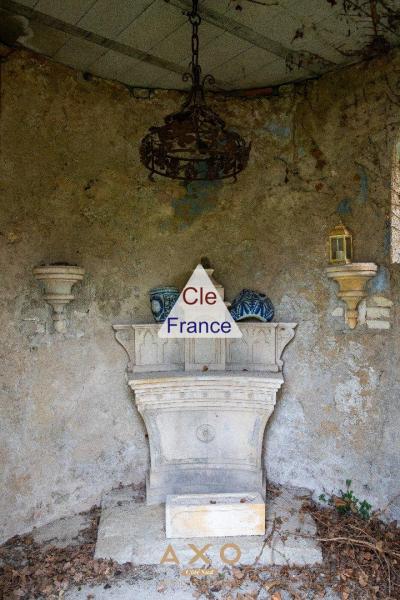 Entraigues Sur La Sorgue - Domaine De 1000 M2 - Parc D\'un Hectare - Piscine - 1 480 000 Euros