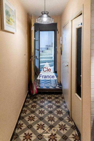 Entraigues Sur La Sorgue - Domaine De 1000 M2 - Parc D\'un Hectare - Piscine - 1 480 000 Euros