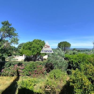 Uzes - Villa - T9 - 242 M2 - Piscinable - Grand Garage - Jardin 1655 M2 - 620 000a