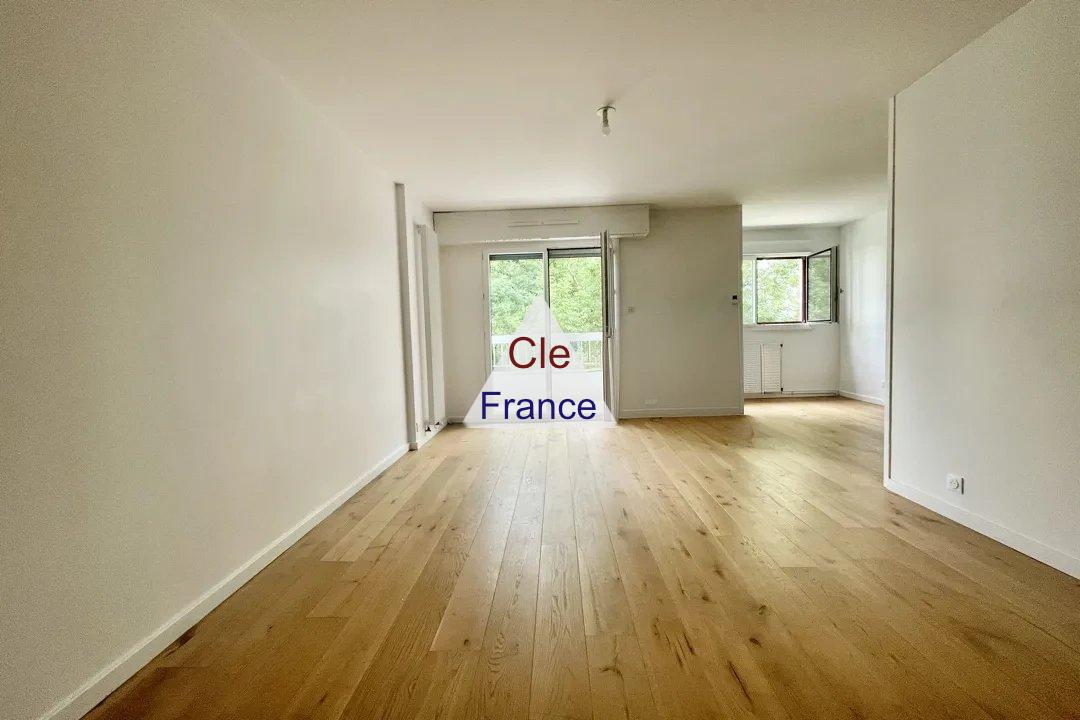 Duplex Apartment with Lovely View from Balcony