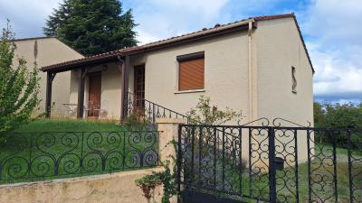 Delightful Detached House and Garden